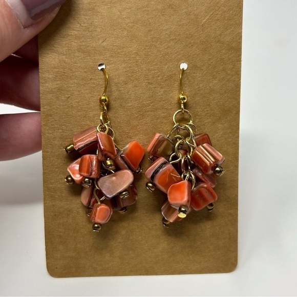 Orange and Red Beaded Cluster Earrings Gold Tone Fish Hook Design Genuine Shell - Picture 4 of 5